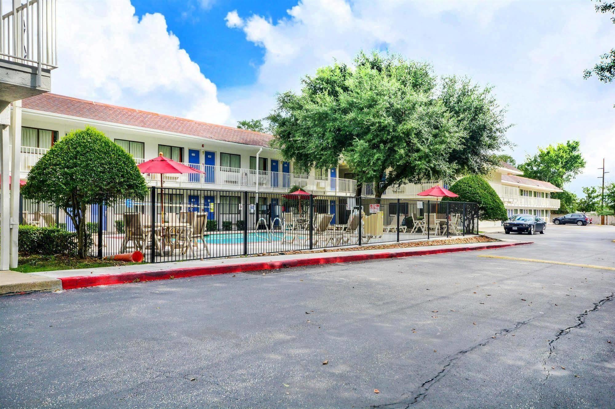 Motel 6-Huntsville, Tx Zewnętrze zdjęcie